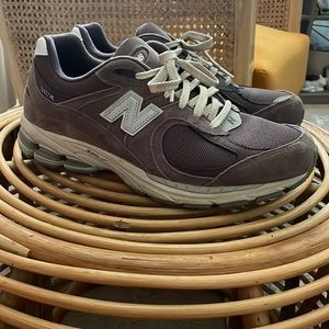 New Balance 2002 R Sneakers